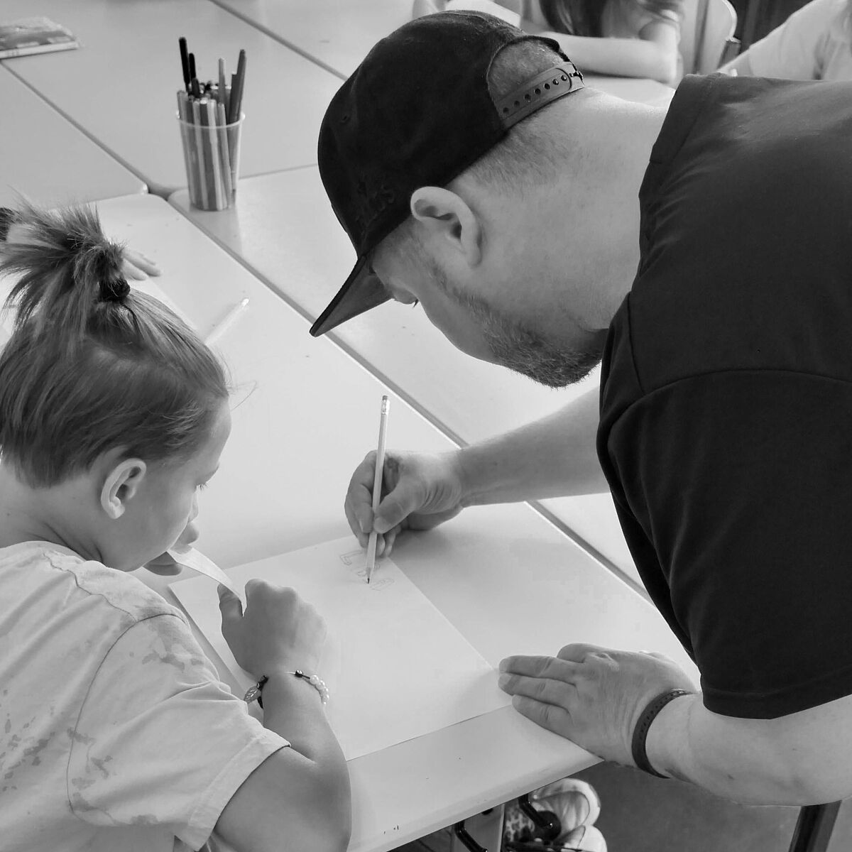 Scraby beim Graffiti-Workshop
