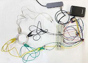 Vibrationstest AVERA Armband Vibrationstest AVERA Armband